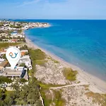 Villa Dei Fanti On The Sandy Beach - Happy Rentals